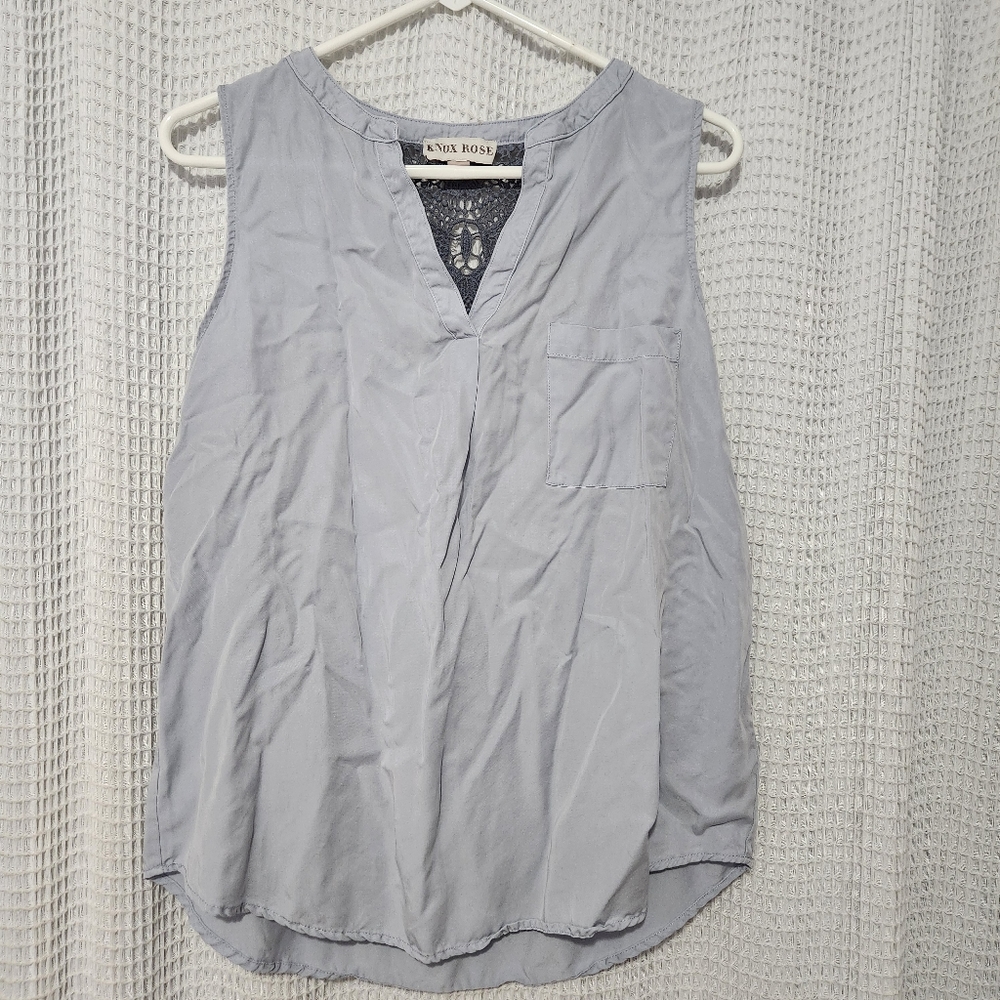 Knox Rose, sleeveless blouse, Medium